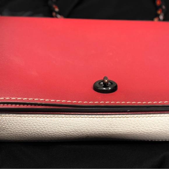 Coach 1941 Dinky 20215 Red & Ivory Turnlock Crossbody Woven Chain Link Strap - Picture 3 of 10